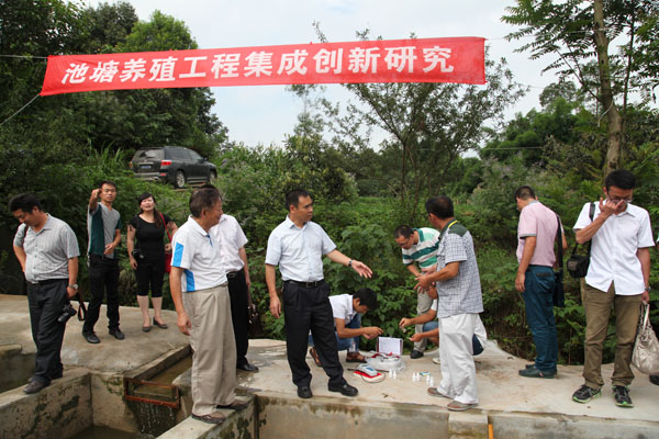 “底排污”漁業(yè)環(huán)保工程示范現場